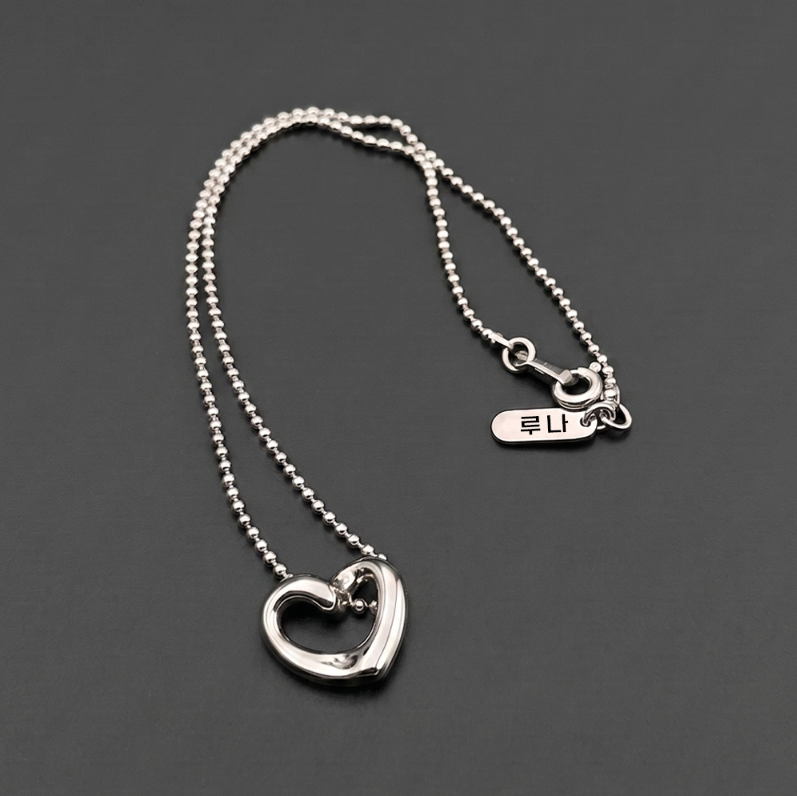 Dog and Cat Necklace Identification Tag Surgical Engraved Name Tag 2 Types Heart Pendant Ball Chain